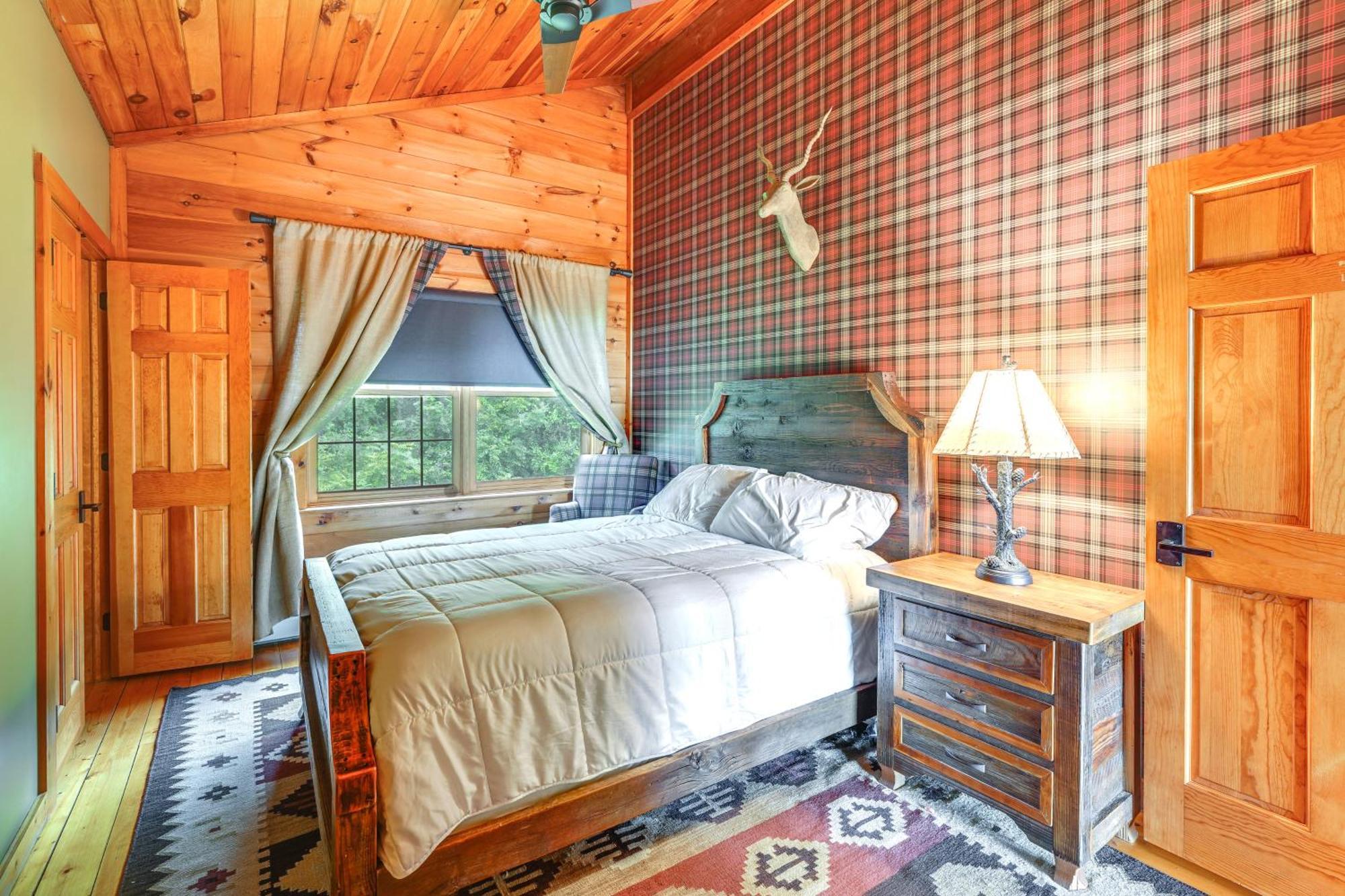 Luxury Log Cabin With Ev Charger And Mtn Views! Blairstown Exterior foto